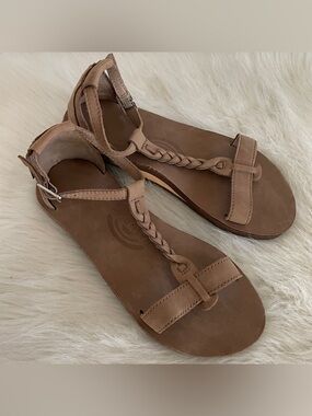 Rainbow Brown Women’s Braided T-Strap Leather Sandals
